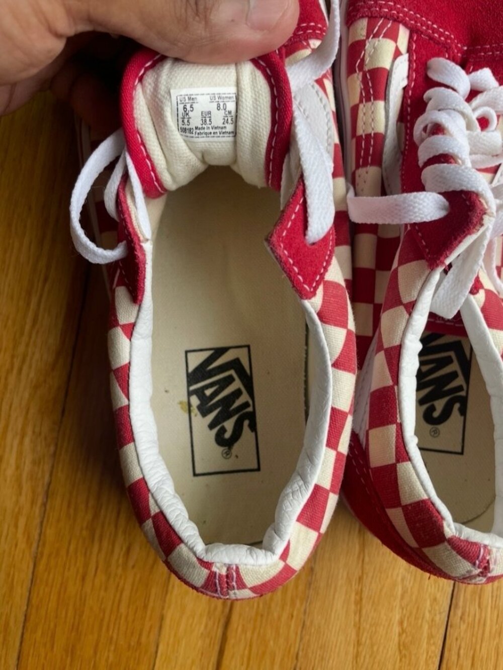 Vans Old Skool Men: Size 6.5 color racing red/ white - Picture 4 of 9
